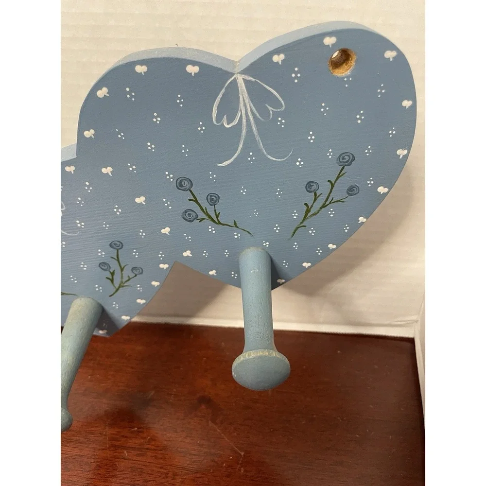 Vintage Grannycore Blue Wooden 5 Peg Heart Wall Mount Hanging Coat Rack